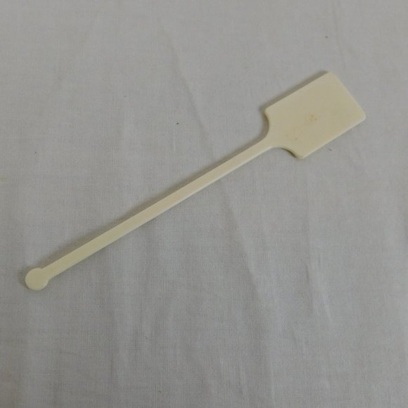 Executives Three at the Classic Set of 5 Swizzle Stir Sticks Off White Red Roman - Picture 9 of 11